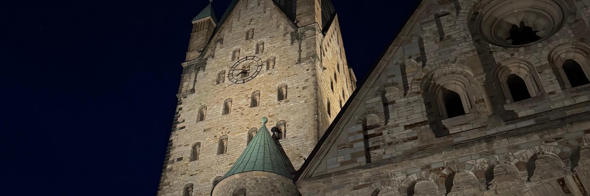 Taschenlampenführung im Paderborner Dom