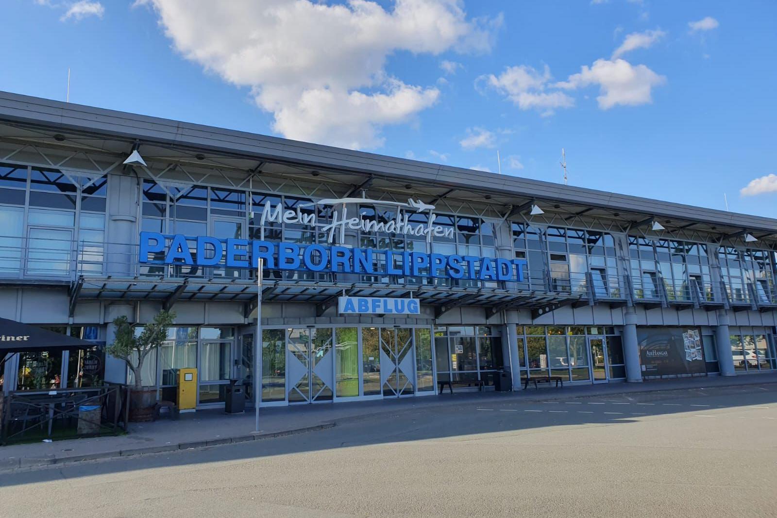 Flughafen PAD